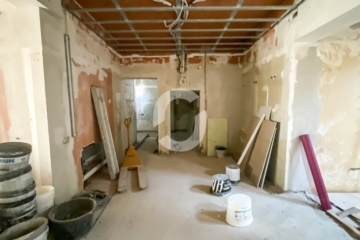 Renovierte und zentrale Einzelhandelsfläche (keine Gastronomie) - Impression (90532)