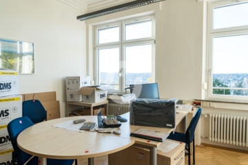 Exklusive Altbauvilla – halbhöhen Lage – ab sofort verfügbar - Büro (94231)