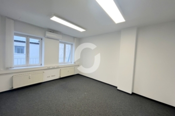 Attraktive Bürofläche in Top-Lage auf der Königstraße mit 2 Balkonen zu vermieten! - Büro (81605)