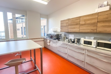 Hochwertige Bürofläche in bester Lage zur Untervermietung - Teeküche (95918)