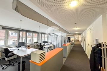 Hochwertige Bürofläche in bester Lage zur Untervermietung - Eingangsbreich (95914)