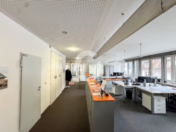 Hochwertige Bürofläche in bester Lage zur Untervermietung - Eingangsbreich (95916)