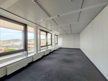 Urban arbeiten am Rotebühlplatz – top angebundene Büroflächen ab 498 m² - 20220607_152126 (93160)