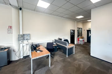 Büro- und Gewerbefläche, optimal für einen Autohandel - Bild (90978)