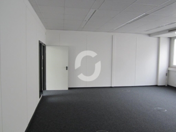 Bürofläche inkl. Testgarage - 2. OG (89713)