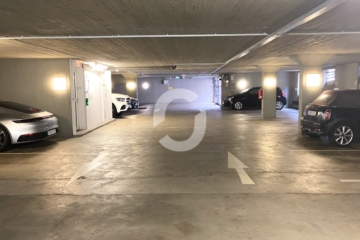 Stilvoll arbeiten: Historisches Objekt, moderne Bürofläche, Ausblick & zentraler Lage - Tiefgarage (84809)