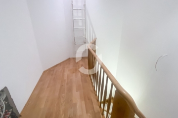 Renoviertes und zentralgelegenes Büroobjekt in Stuttgart - Treppenhaus (90544)