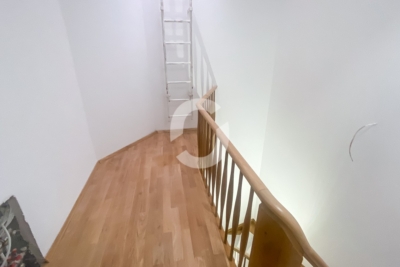 Attraktive Bürofläche in Stuttgart-Mitte – 150 m², top saniert, beste Lage - Treppenhaus (97962)