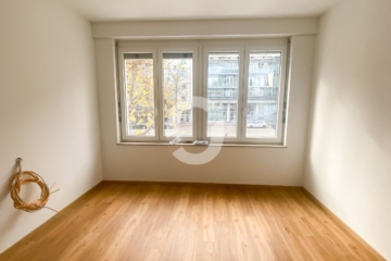 Renoviertes und zentralgelegenes Büroobjekt in Stuttgart - Büro (90547)