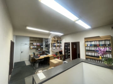 Perfekt für Handwerker – Lagerhalle mit Büro im Stuttgarter Osten - Büro /Empfang (89775)