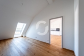 Schlafzimmer - Stilvolle Stadtwohnung mit Panoramablick über Stuttgart