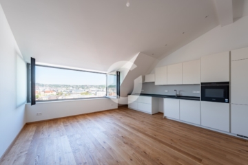Stilvolle Stadtwohnung mit Panoramablick über Stuttgart, 70184 Stuttgart, Etagenwohnung