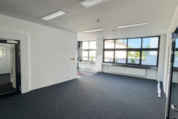Büro – ab sofort verfügbar – 204 m² – Stellplätze inklusive - Innenansicht (87426)