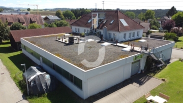 Lagerhalle mit Büro und optionaler Wohnung in Geislingen-Binsdorf zu vermieten - Außenansicht 1 (91482)