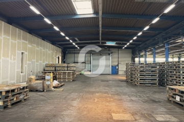 Produktions-/Lagerhallen mit Büroflächen - Bild (85539)