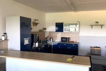 Produktions-/Lagerhallen mit Büroflächen - Bild (85536)