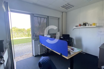 Produktions-/Lagerhallen mit Büroflächen - Bild (85535)