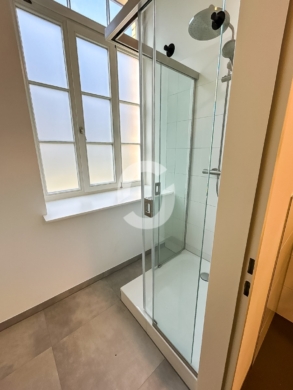 LOFT – sofort beziehbar – in Stuttgart-Süd - Dusche (91969)