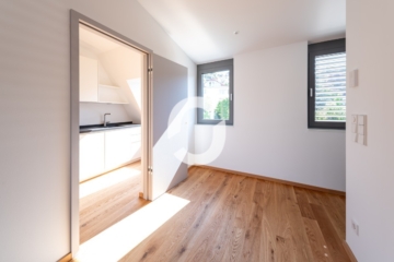 Stilvolle Stadtwohnung mit Panoramablick über Stuttgart - Eingangsbereich (92736)