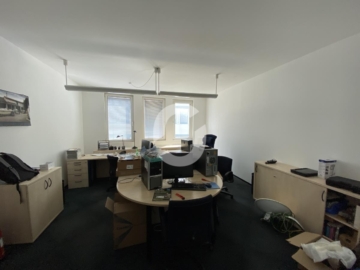 Büro: Top-Anbindung, Terrasse inklusive, sofort bezugsfertig! - Büro (87054)