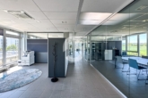 Flur - Exklusives Penthouse-Büro mit Dachterrasse & Top-Ausstattung in Stuttgart-Weilimdorf