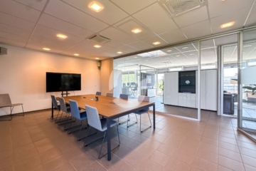 Exklusives Penthouse-Büro mit Dachterrasse & Top-Ausstattung in Stuttgart-Weilimdorf - Besprechungsraum (95513)